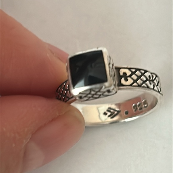 Vintage Silpada Sterling Silver Black Onyx ring - Picture 4 of 4